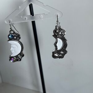Silver Moon Face Earrings